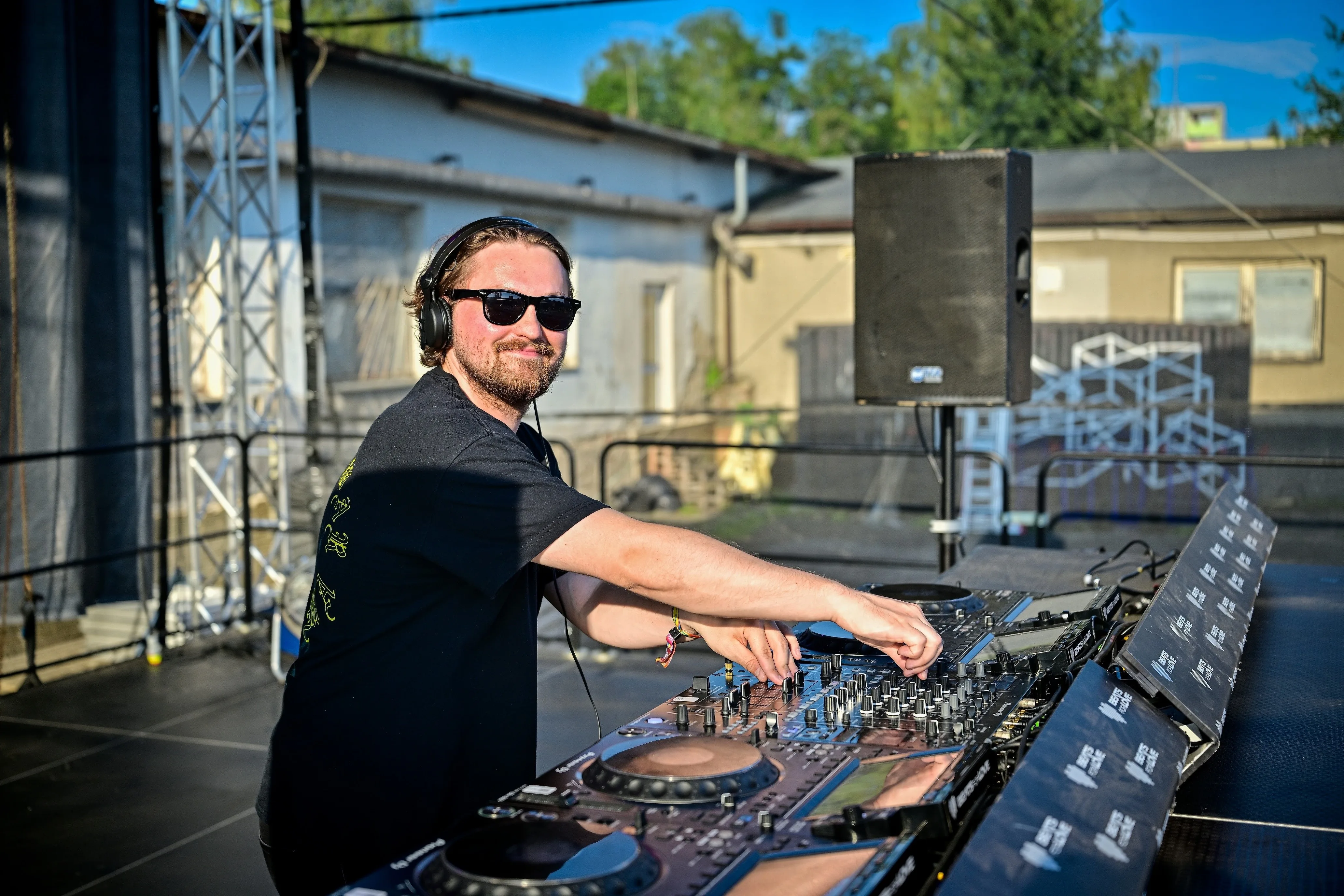 Beats for Love Experience - Kanine