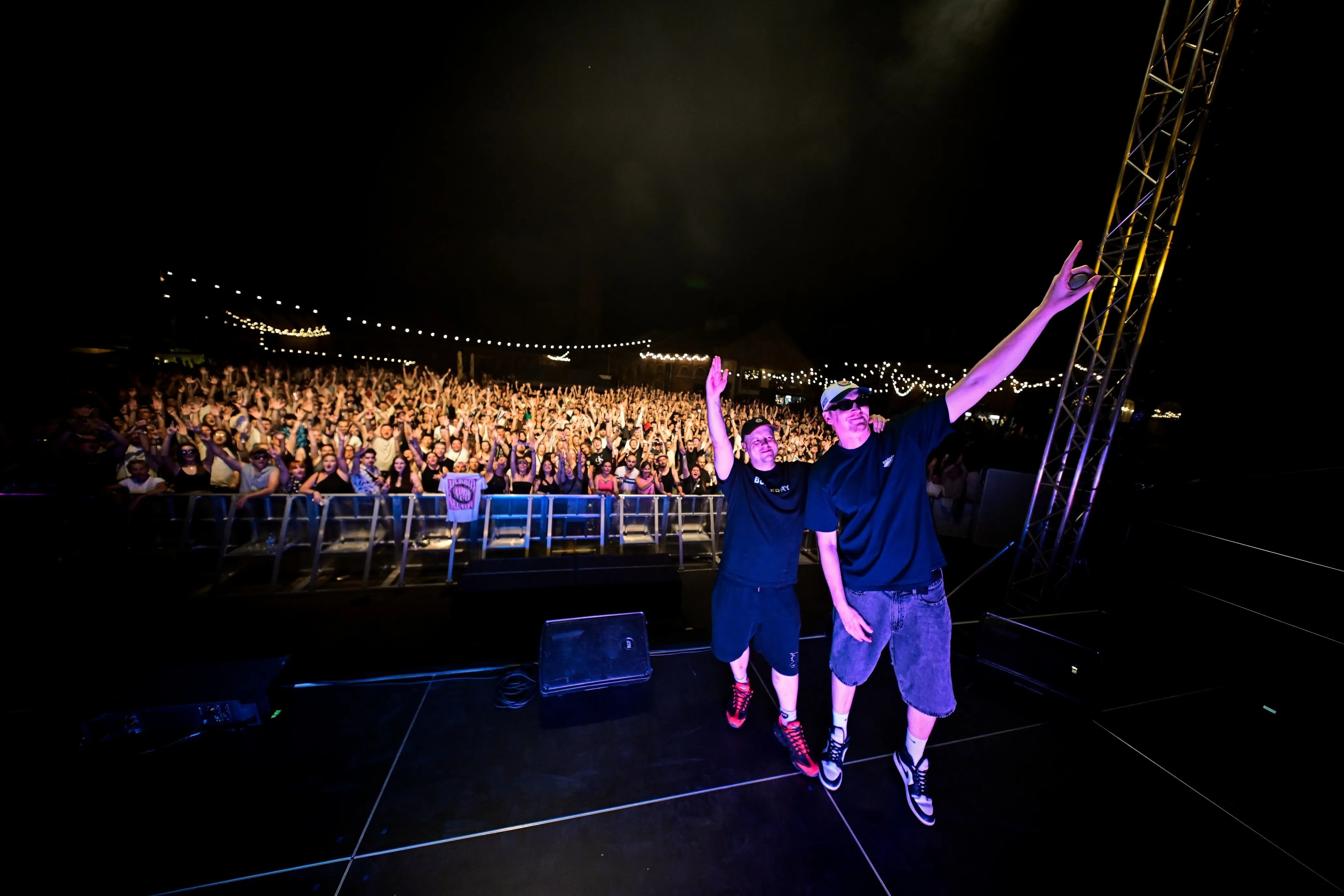 BEATS FOR LOVE EXPERIENCE - HYBRID MINDS
