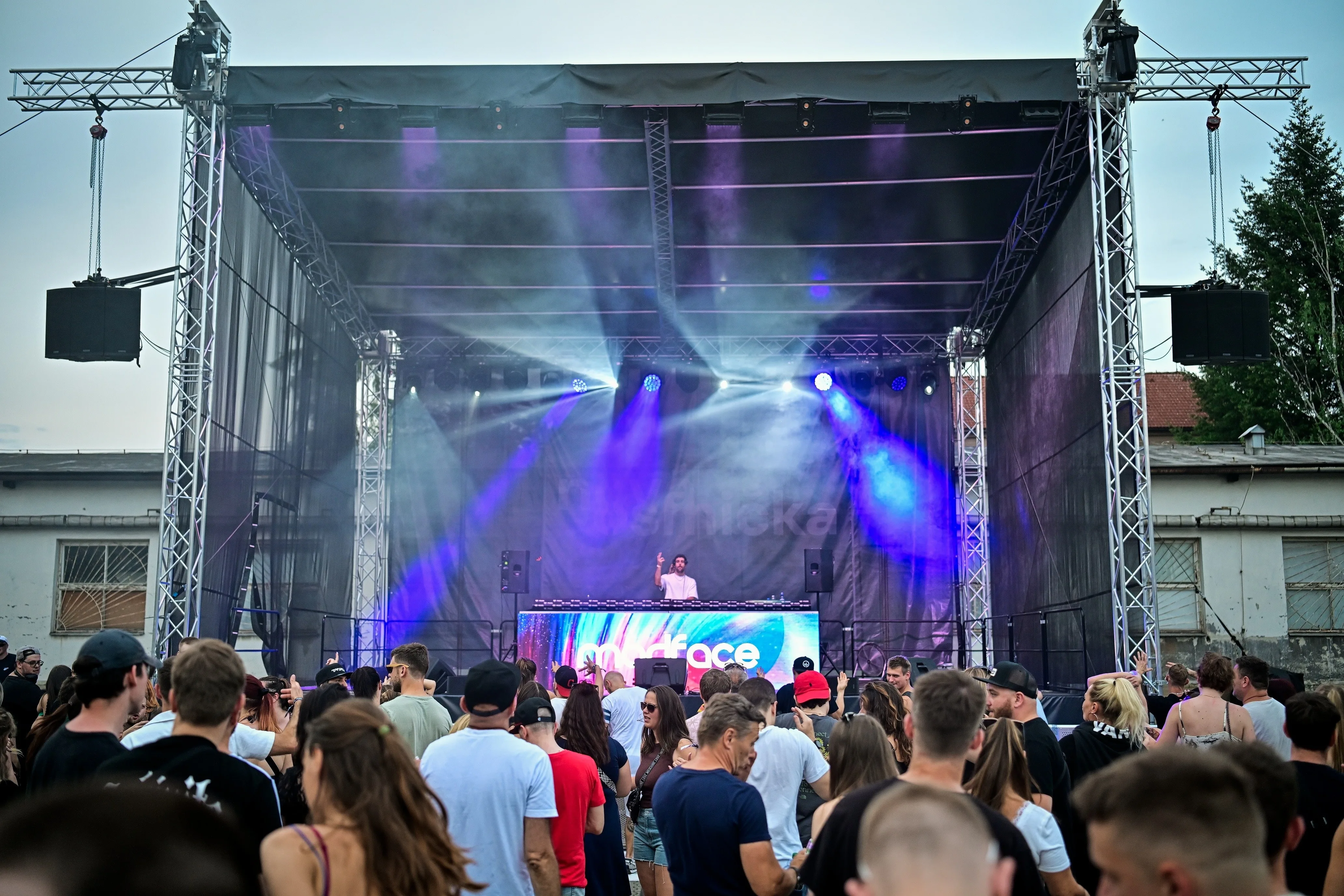 BEATS FOR LOVE EXPERIENCE - HYBRID MINDS