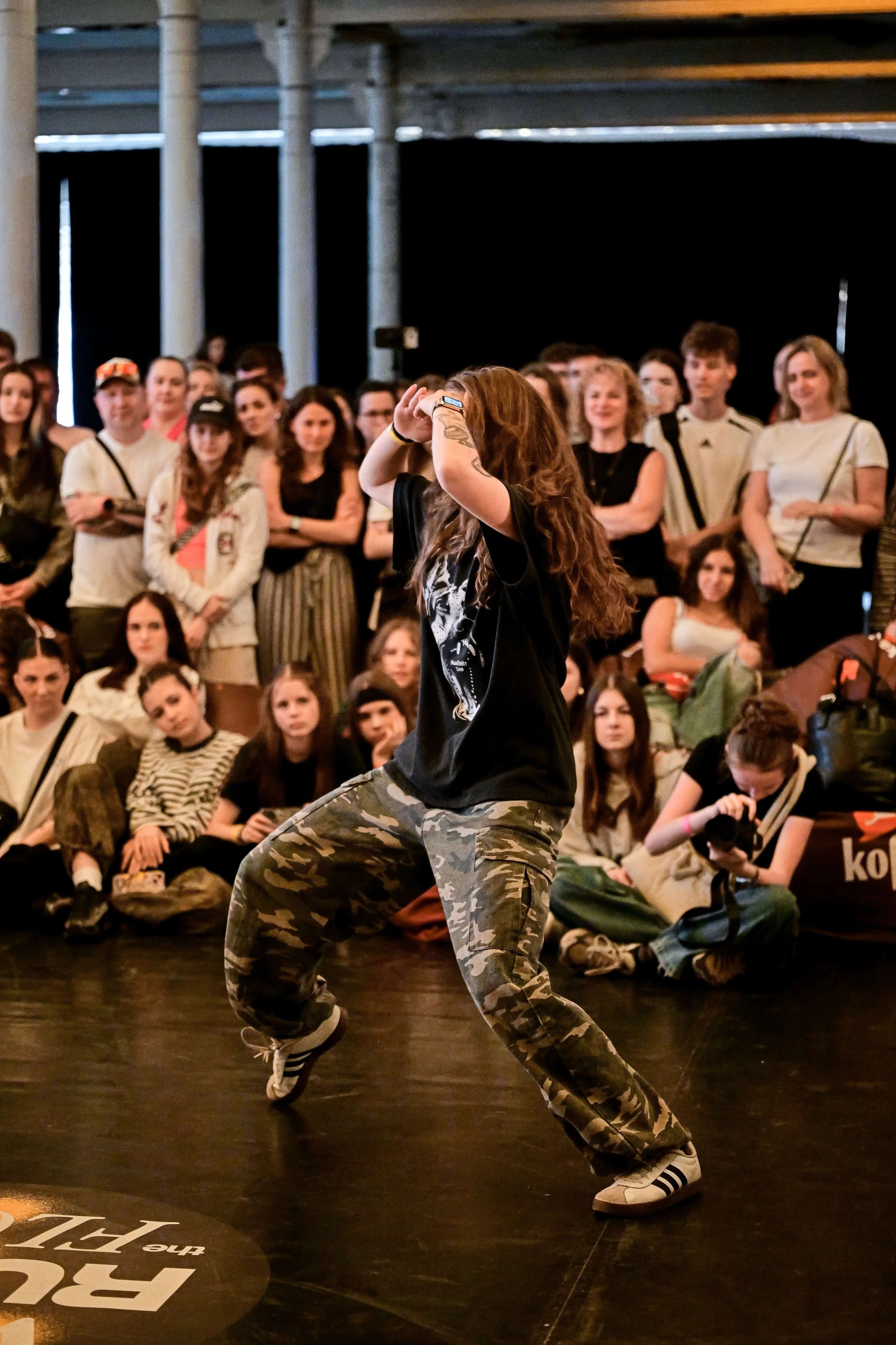 Who Rules The Floor - Dance Aréna