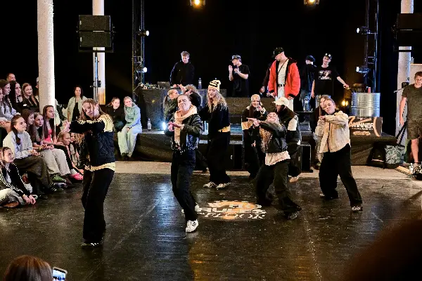 Who Rules The Floor - Dance Aréna