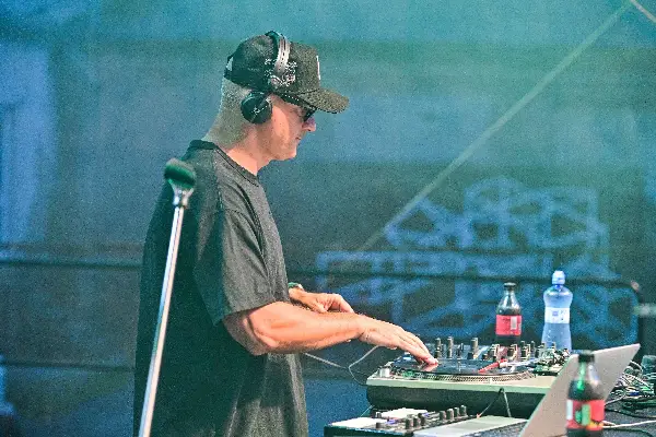 DJ Wich a Maniak
