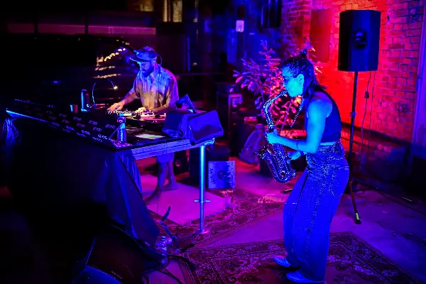 Urban beach session DJ Soulphonique & Live Sax