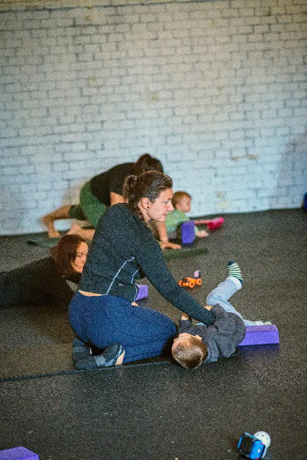 Mama yoga s dětmi