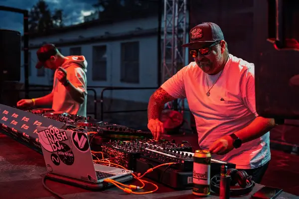 Beats for Love Experience - Kryder