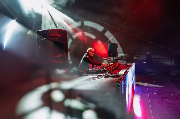 Beats for Love Experience - Kryder