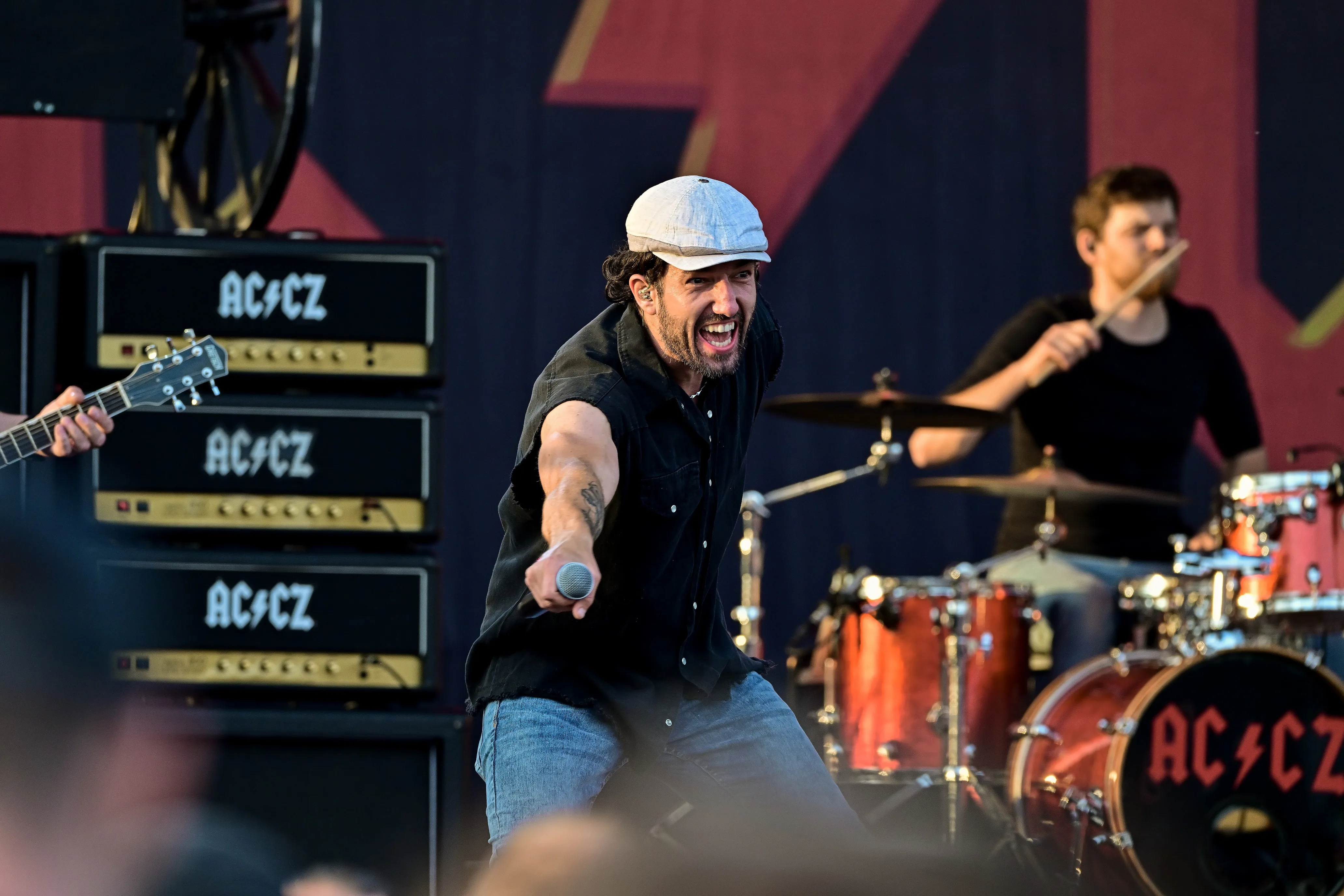 AC/CZ