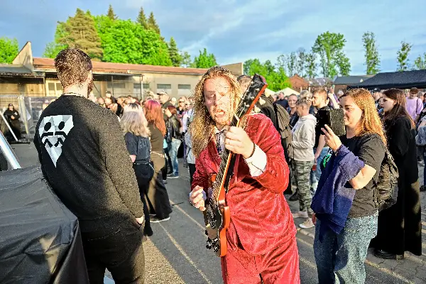 AC/CZ